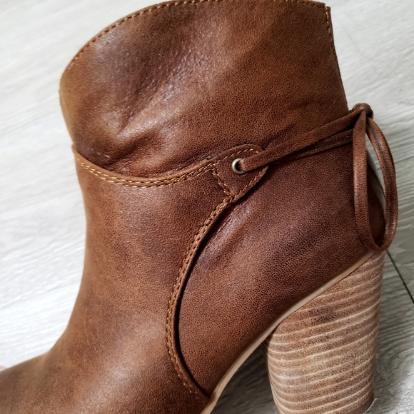 FINAL $ DROP Brown ankle boots chunky heel booties size 9 western country boho - Picture 6 of 10